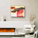 Obra montada sobre chimenea y con varios elementos de decoración.